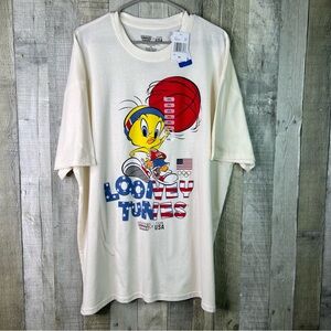 Looney Tunes x Team USA XXL Tweety Bird Short Sleeve Crewneck Basketball T-Shirt
